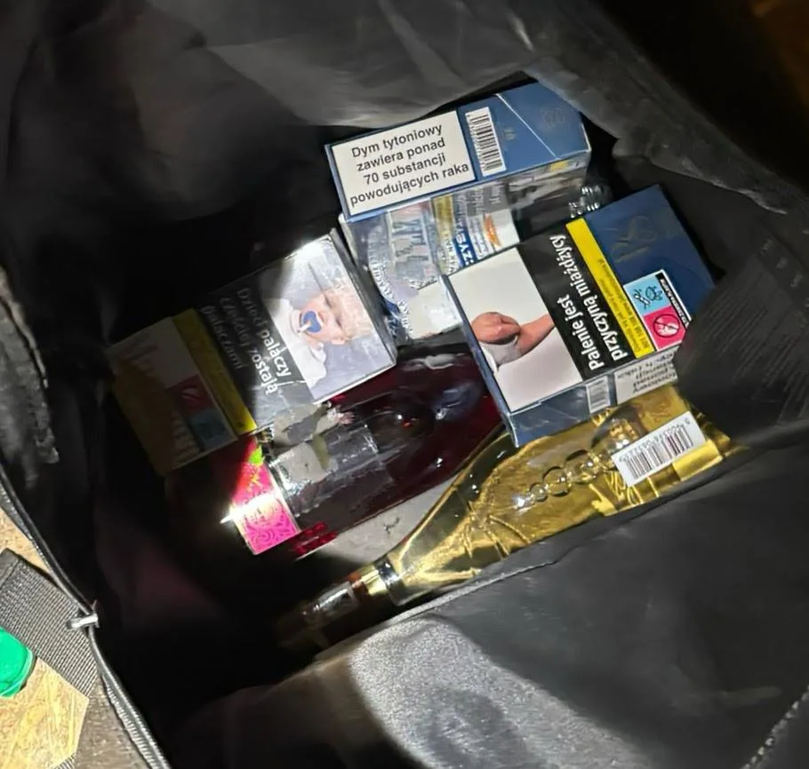 Włamanie do sklepu w Wołczynie po zabraniu alkoholu i papierosów