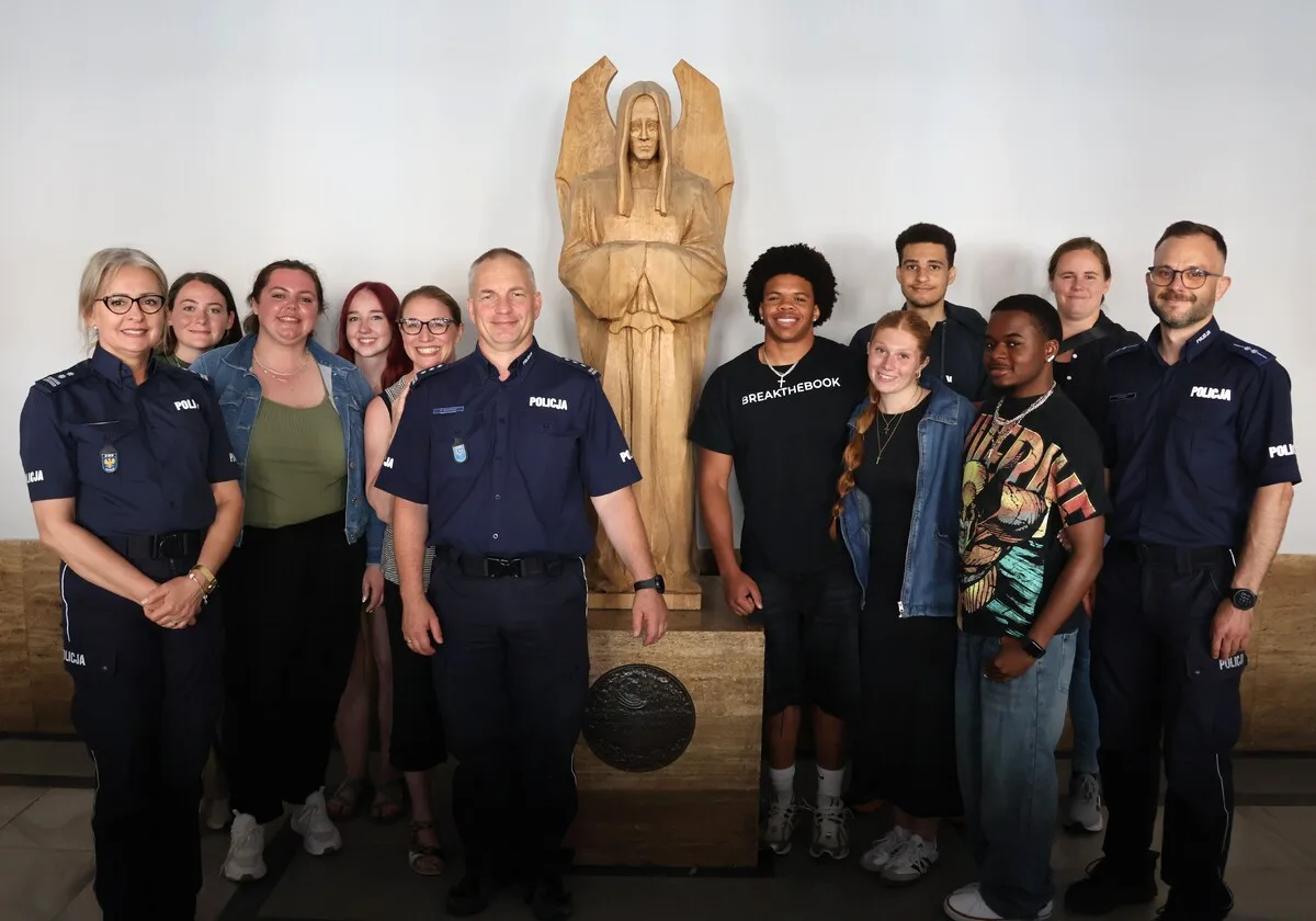 Wizyta studentów Uniwersytetu New Haven w Komendzie Wojewódzkiej Policji w Opolu