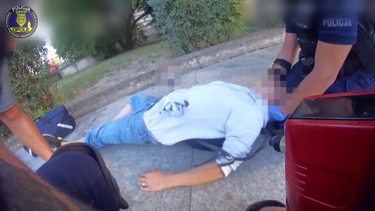 Reakcja policjantów z SPPP Opole uratowała życie kobiety