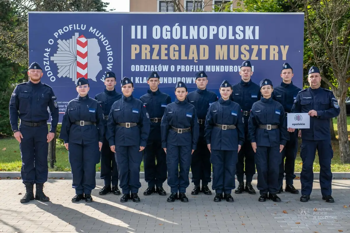 Prudnicka klasa mundurowa na V miejscu w ogólnopolskim finale musztry
