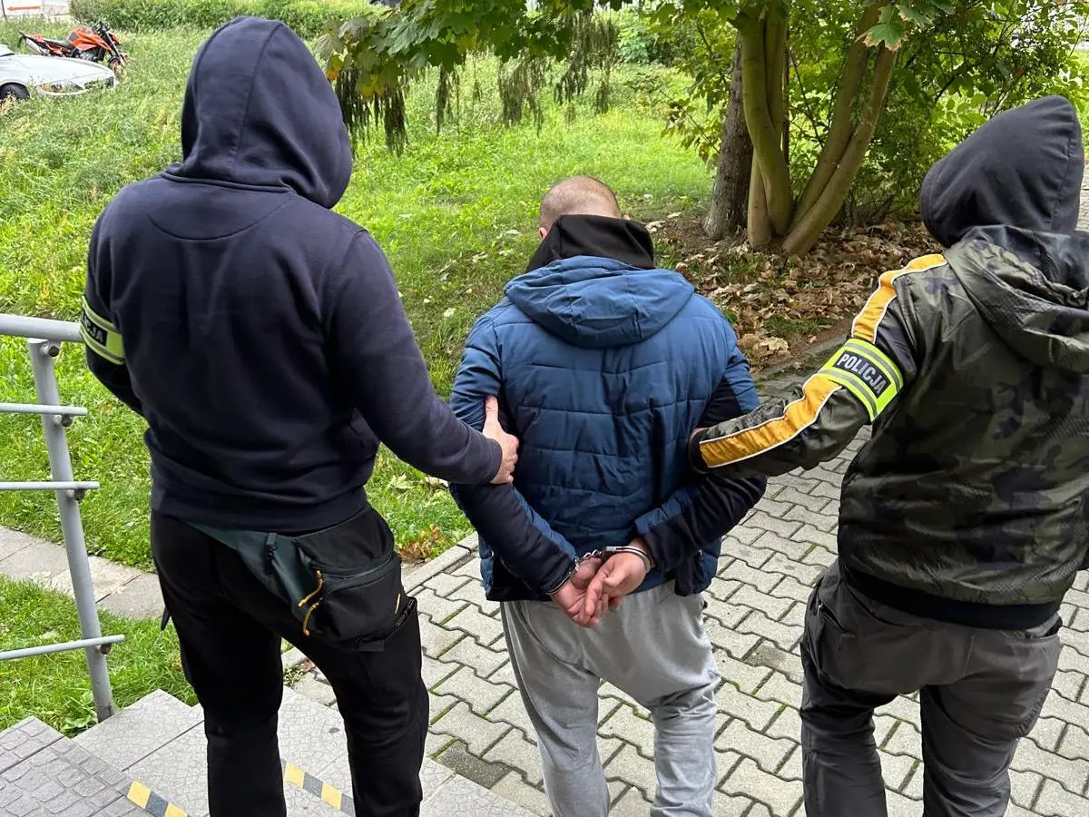 Zatrzymany poszukiwany mężczyzna ukrywał się w sąsiednim województwie