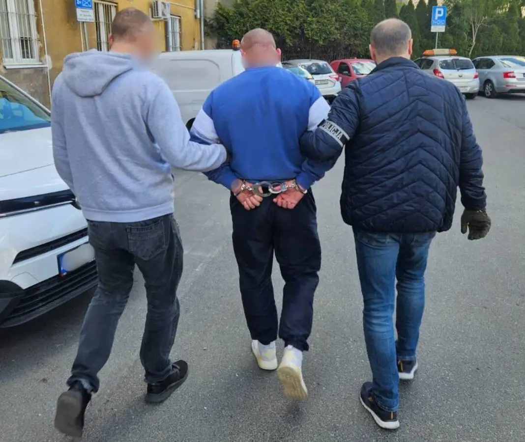 Zatrzymanie 45-latka skazanego za rozboje przez opolskich policjantów