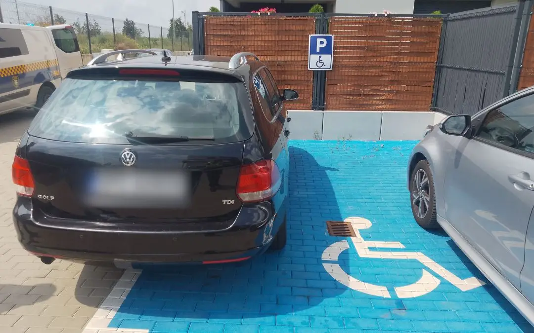 Mandat za parkowanie w strefie dla osób niepełnosprawnych w Opolu