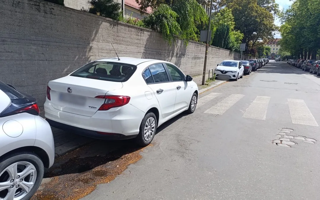 Mandat za parkowanie w odległości mniejszej niż 10 metrów od przejścia dla pieszych