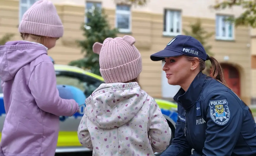Akcja kasków dla dzieci jako element poprawy bezpieczeństwa na drogach