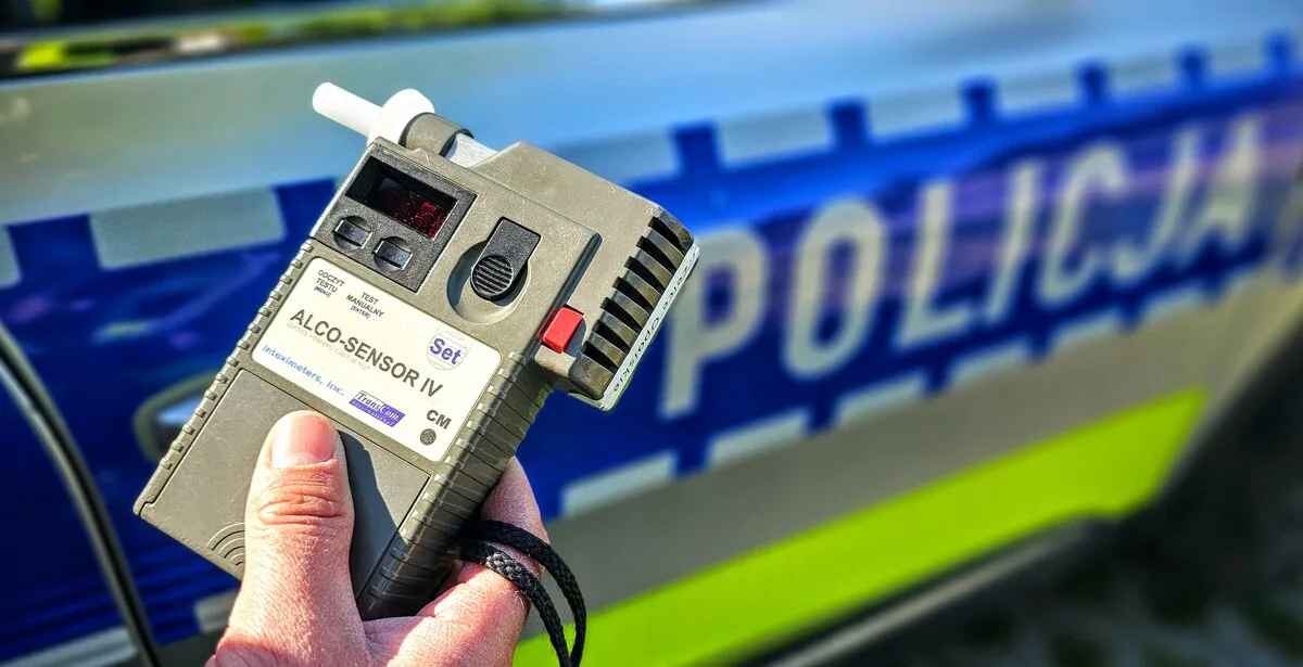 Rodzice pod wpływem alkoholu opiekowali się 3-letnim dzieckiem