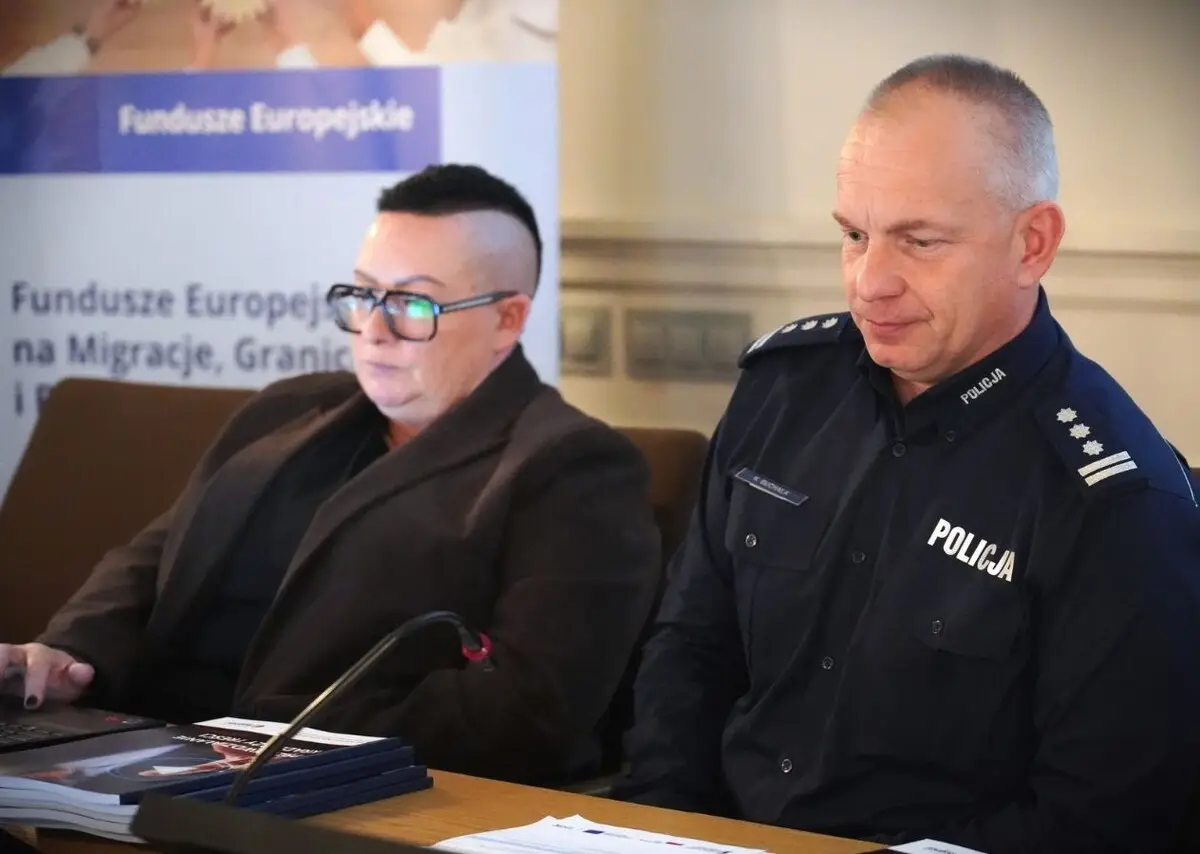 Drugi dzień projektu 'TEKLA' - współpraca Policji z sektorem e-commerce na Opolszczyźnie