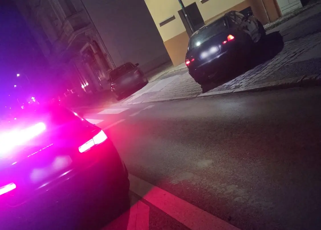 Dwaj kierowcy ukarani za driftowanie w Brzegu
