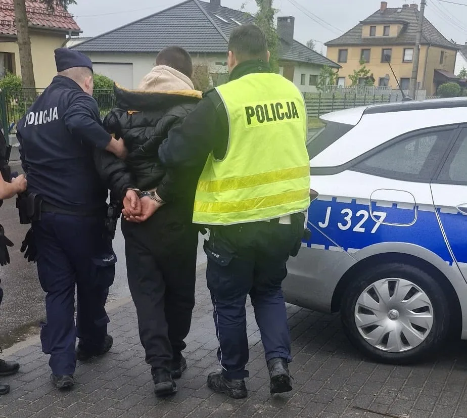 Mężczyzna skazany za znieważenie funkcjonariuszy trafił do zakładu karnego