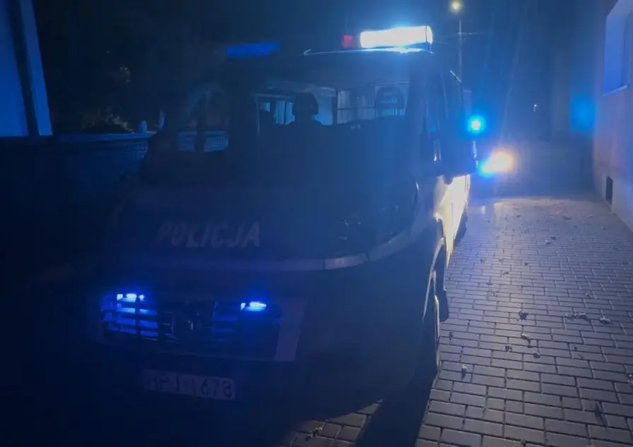 35-latek z zarzutami za atak na policjantów podczas interwencji nocnej
