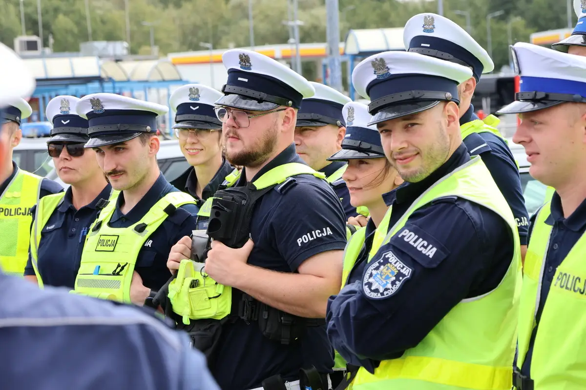 Szkolenie opolskich policjantów w zakresie obsługi ręcznych mierników prędkości