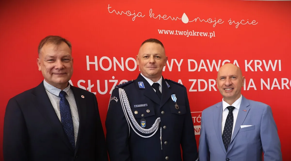Odznaczenie dla opolskiego policjanta za działalność w krwiodawstwie