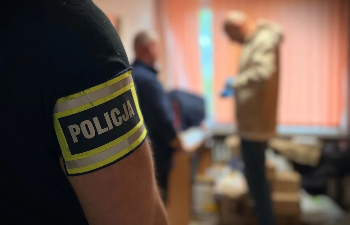 Zatrzymanie mężczyzn z nielegalnymi papierosami w Kędzierzynie-Koźlu