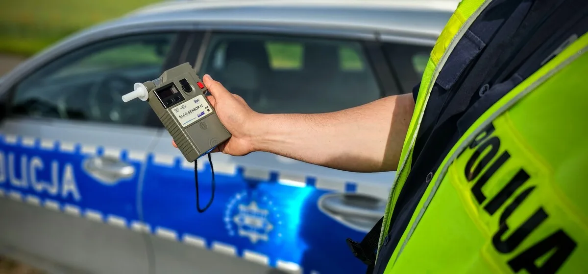 Kierowca z dwoma promilami alkoholu zatrzymany przez policję w Strzelcach